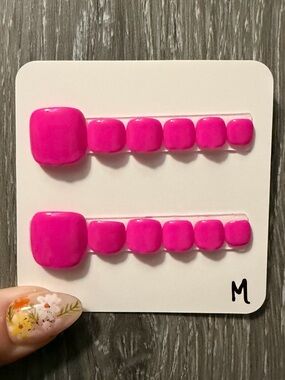 Bright purplish Pink Press-On Toe Nails Set
